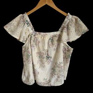 Solitaire size Medium Eyelet Lace Babydoll Top Blouse Floral Cream Spring Lined
